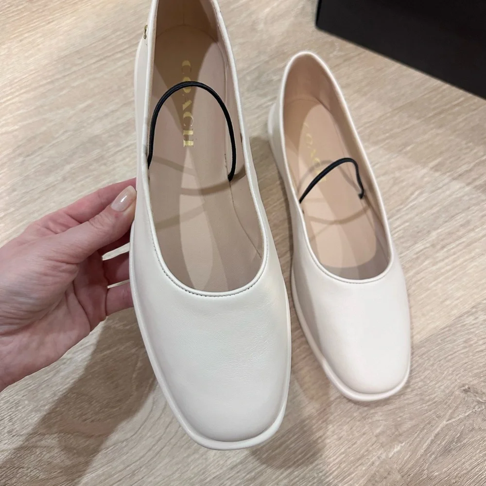 NWT Coach Leather Mary Jane Flats Chalk Color , Size 7.5, 8, 8,5 - Picture 3 of 10